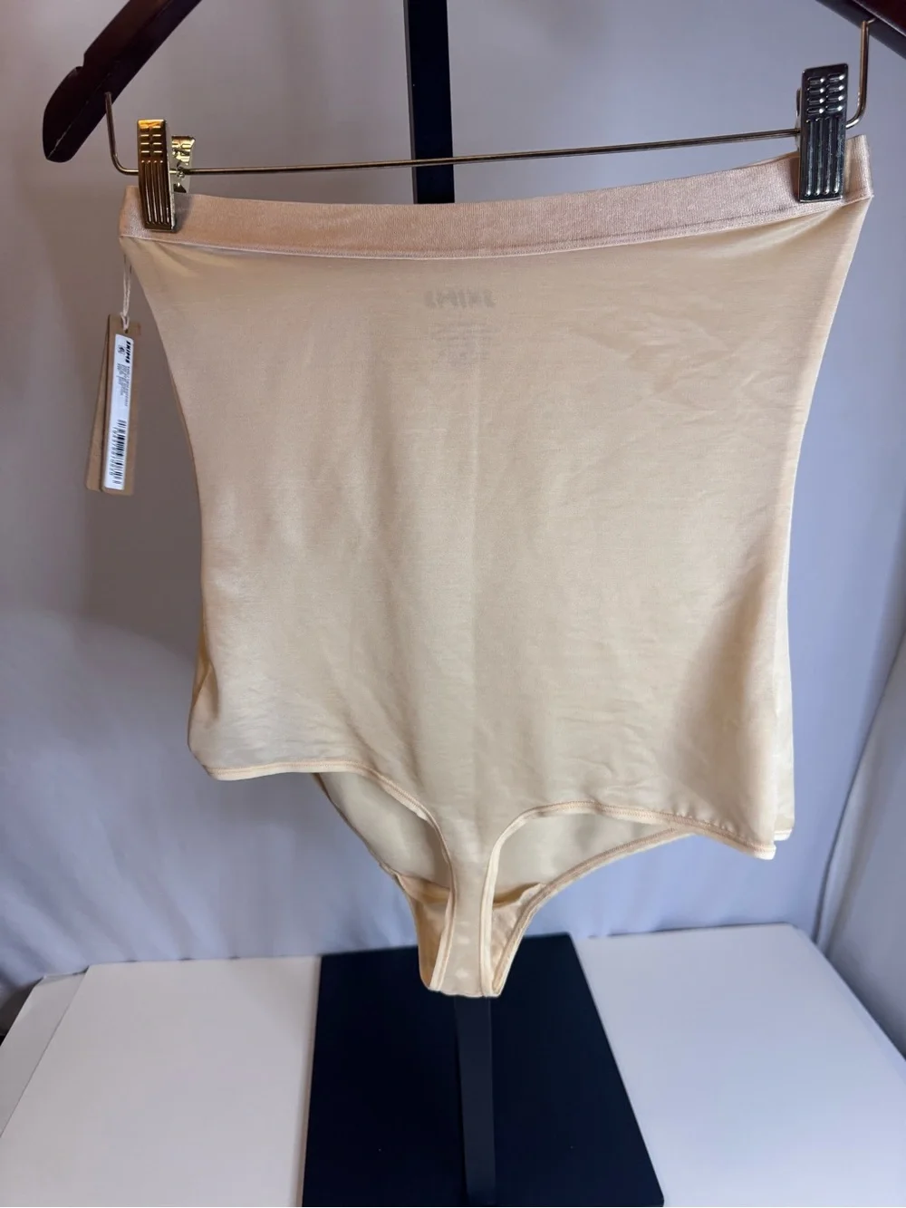 High-Waist SKIMS Barely There High Waist Shaper Thong Size Large
